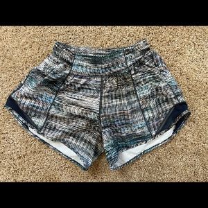 lululemon Hotty hot 4”